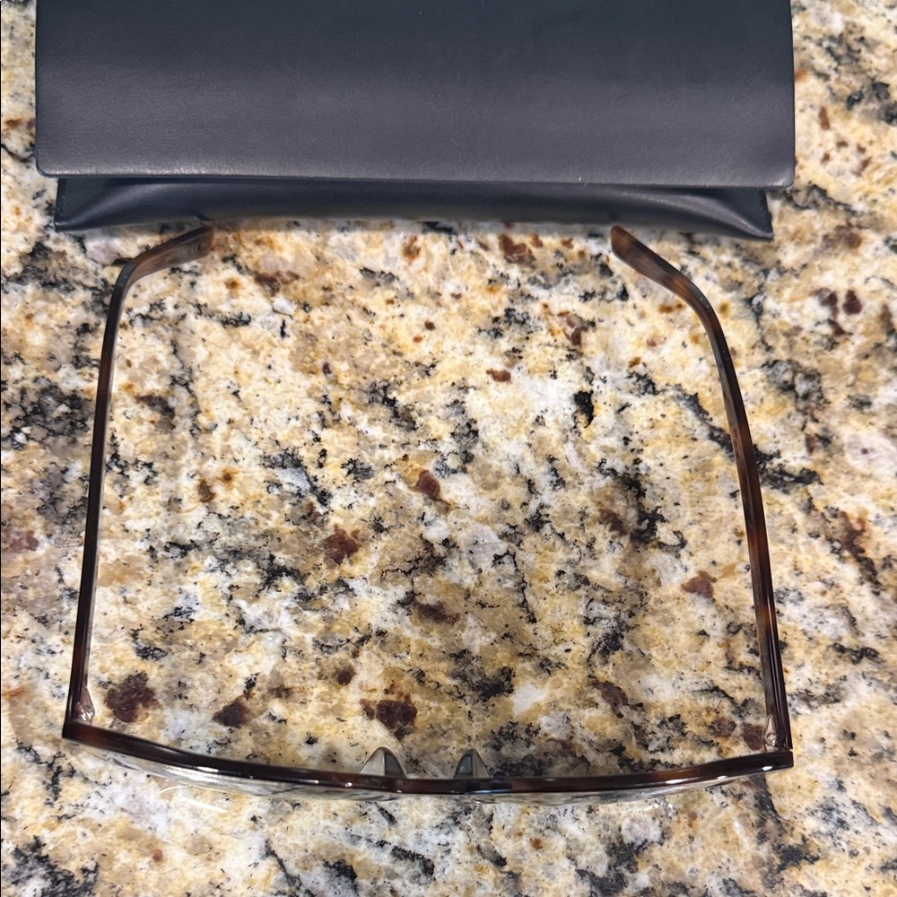 Authentic Saint Laurent Tortoiseshell Brown Sunglasses with Black Case - Picture 5 of 9